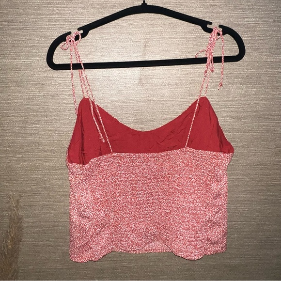 Abercrombie & Fitch Red Pattern Tie-Strap V-Neck Cami
Size large - Picture 2 of 7
